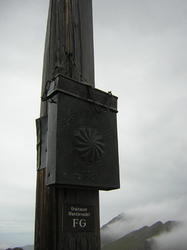 05am-Gipfelkreuz